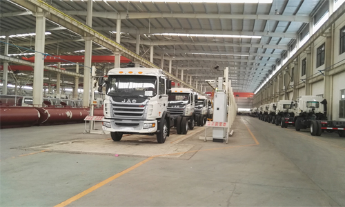 江淮格爾發(fā)<a href=http://www.wzsccw.cn/ssc target=_blank class=infotextkey>灑水車</a>批量出口委內(nèi)瑞拉